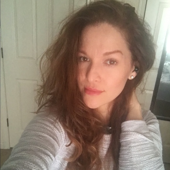 Meet your Posher, Alma - Picture 2 of 5